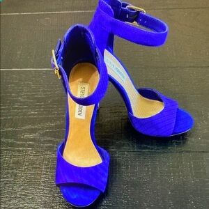 Steve Madden Vibrant Blue Heels